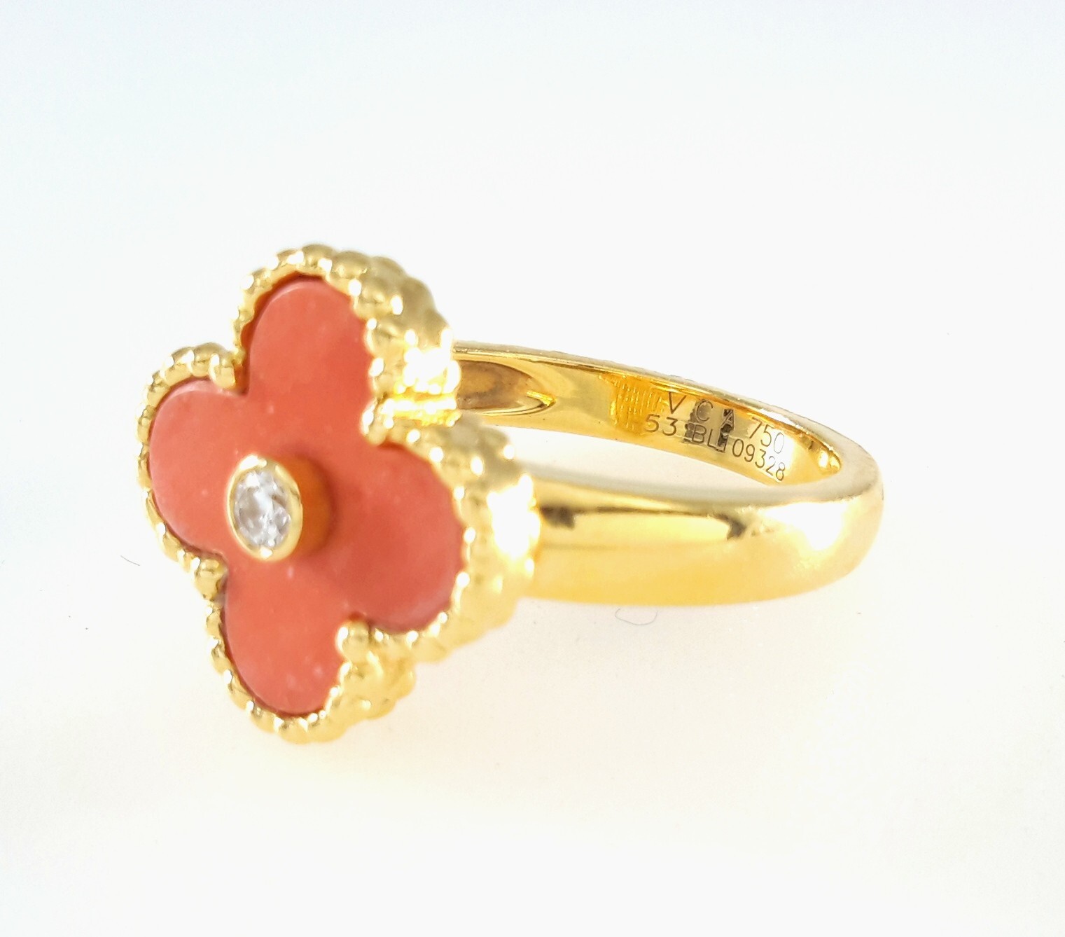 VAN CLEEF & ARPELS RED CORAL Diamond 18K Yellow Gold Ring VCA – R10968 - Image 2
