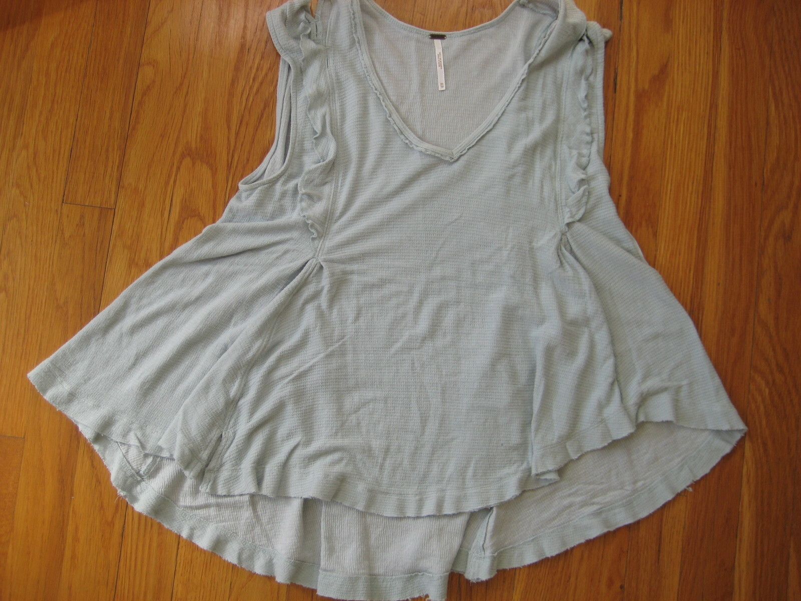 Free People blue SHIRT t cami peasant boho hippie ruffle blouse XS Anthropologie