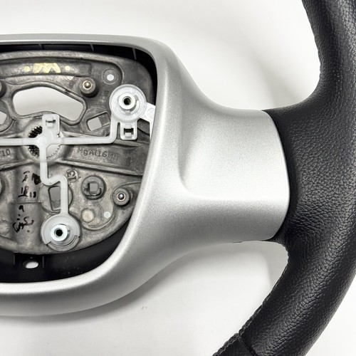 W451 SMART FORTWO 2014 FRONT DRIVER SIDE STEERING WHEEL 2 SPOKE LEATHER OEM 11K - Picture 15 of 21