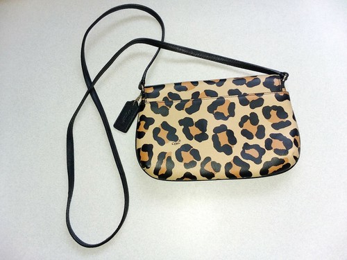 COACH Liv Crossbody Ocelot Leopard Print Crossgrain Leather, Pre-owned - Picture 2 of 5