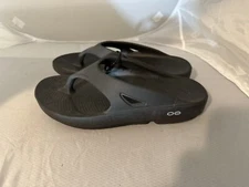 OOFOS Original Unisex M 6 Or W 8 Black Flip-Flops Sandal Recovery Comfort