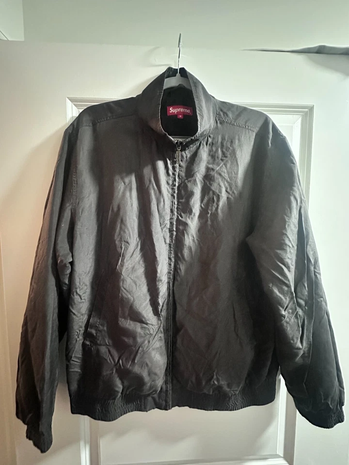 SUPREME Otoño Invierno 2015 15AW Chaqueta Bomber de Seda Clásica Logo Bordado Cremallera Foto 4 de 4