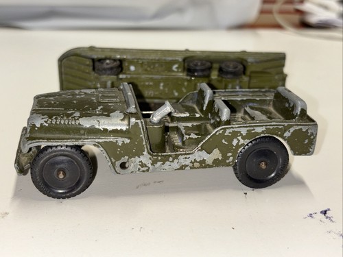 DINKY 681 DUKW AMPHIBIAN & Tootsietoy 3/4 Ton Jeep - Picture 12 of 17
