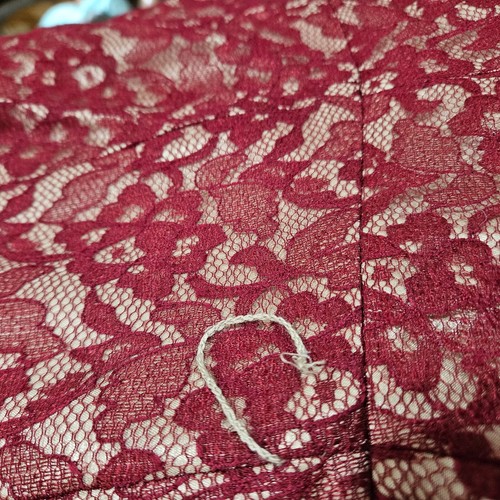 NWT The Limited Women's Burgundy Lace Gold Shift Dress SIZE 12 Sleeveless Ribbon - Picture 8 of 14