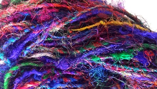 300Grams Himalaya Recycled Soft Pure Sari Silk Knit Woven Yarn 3 Skeins - Picture 2 of 2