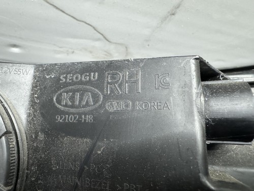 KIA STONIC 2017-ONWARDS DRIVER RIGHT SIDE LED HEADLIGHT 92102H8 REF 2 - Picture 5 of 6