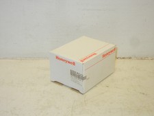 HONEYWELL MICRO SWITCH BZE6-RQX2 NEW FACTORY SEALED LIMIT SWITCH BZE6RQX2