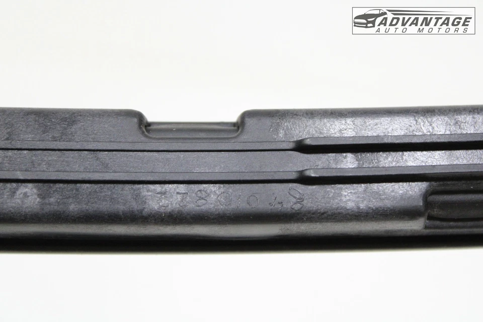 GMC YUKON 2015-2020 puerta delantera izquierda ventana vidrio guía trasera canal OEM Foto 4 de 4