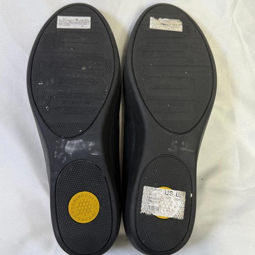 Fitflop Suede Slip-On Wedge Shoes with Studded Detailing Size 9 Black - Picture 6 of 7