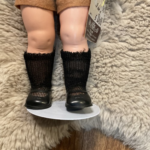 1962 Jolly Toys 13" Little Love bambola svizzera ragazzo in piedi occhi lampeggianti da collezione - Foto 5 di 12