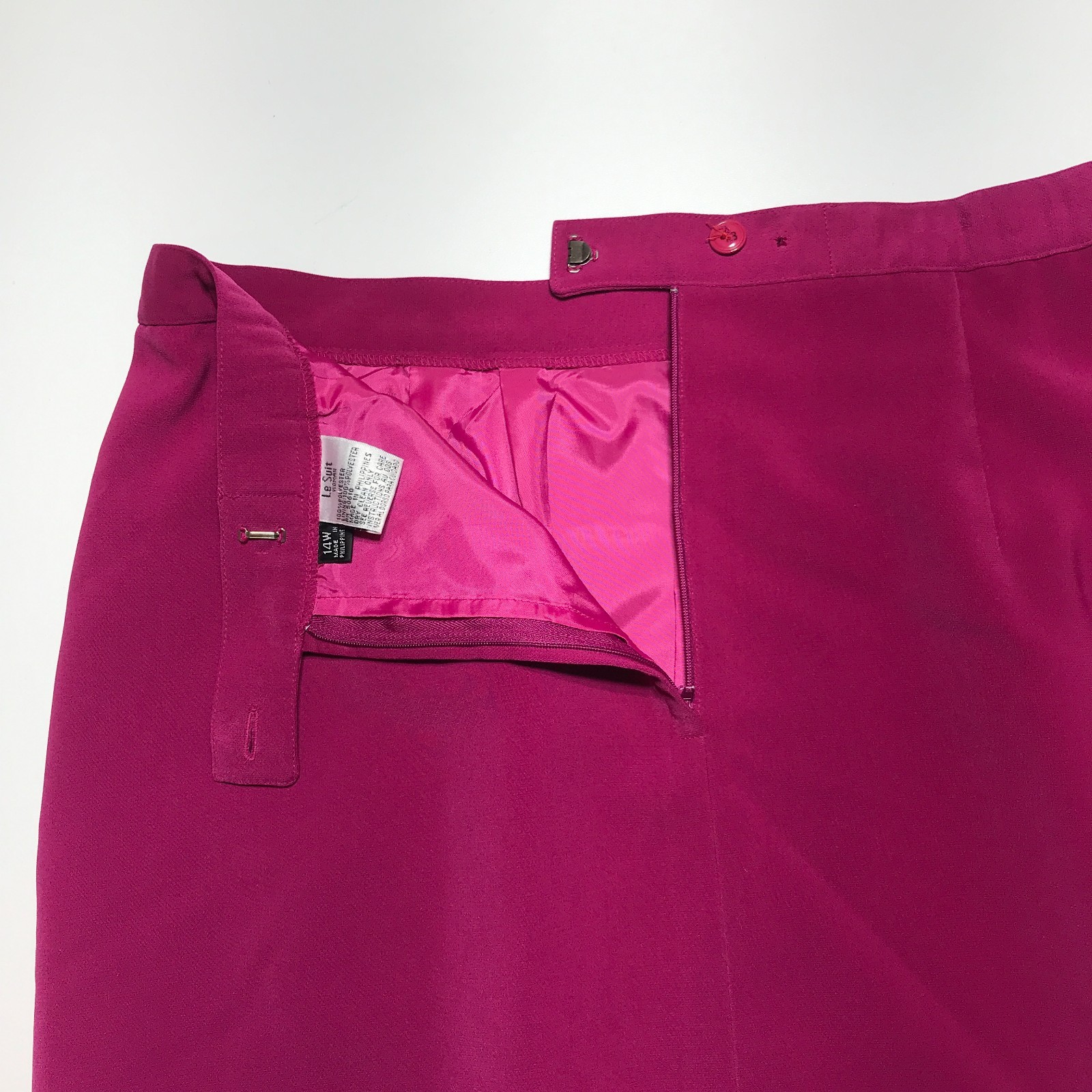 Le Suit Two Piece Womens 14W Purple Lined Blazer Jacket & Pencil Skirt *Stain*