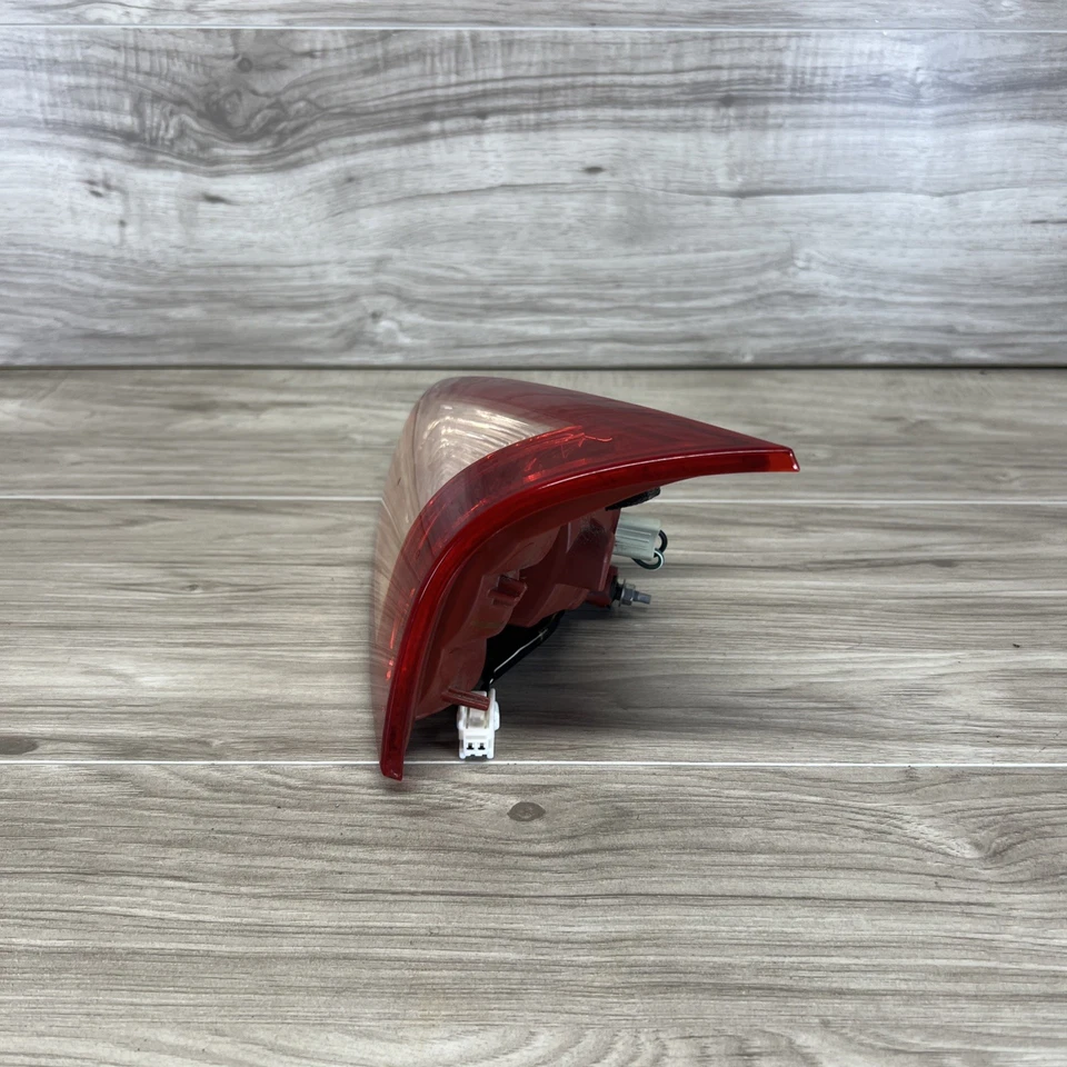 08-2012 INFINITI EX35 EX37 QX50 LUZ TRASERA DERECHA MALETERO INTERIOR Foto 3 de 4