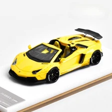 FW 1:64 Yellow Aventador LP700 Convertible LBWK Sport Model Diecast Resin Car