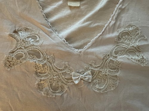 Women’s Vintage Christian Dior Blush Pajama Shirt Gown V-Neck Lace Bow Detail - Picture 22 of 24