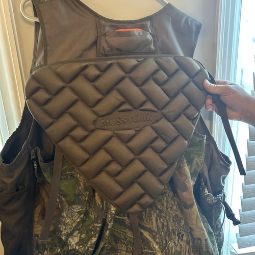 Mossy Oak Men’s Hunting Vest With Detachable Cushion Size XL (46-48) - Picture 10 of 11