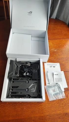 ASUS ROG MAXIMUS IX FORMULA Z270 Motherboard and I7-7700K processor combo - Bild 9 von 10
