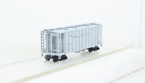 HO Scale Con-Cor Nickel Plate Road 40' Airslide Covered Hopper Kadees NKP 571 - Picture 5 of 7