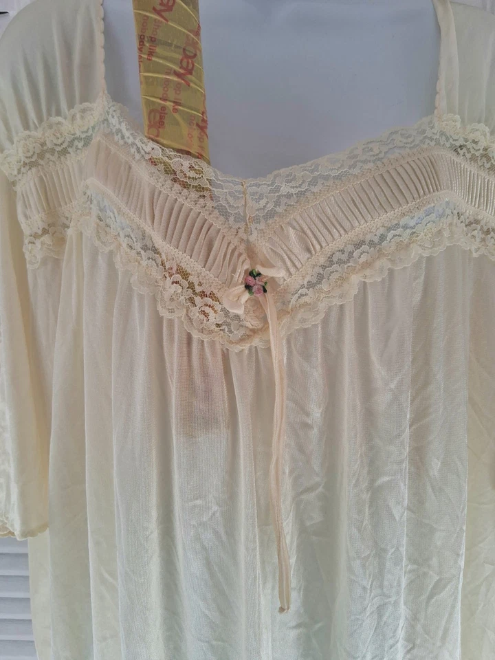 Camisón Anthony Richards Amarillo Nylon Becerro Manga Corta Plus 3X 68" BUSTO Foto 3 de 4