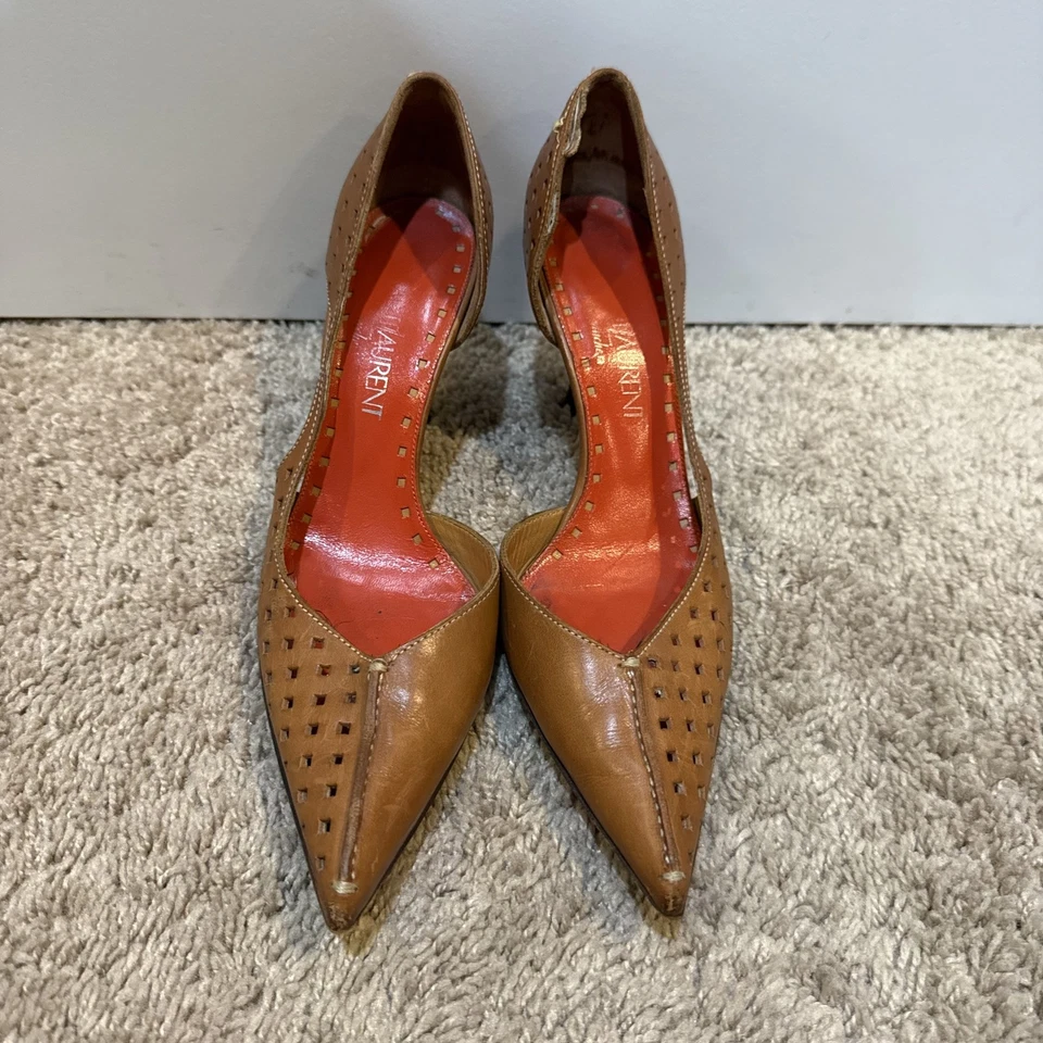 Zapatos de salón Yves Saint Laurent para mujer talla 36 de cuero con recorte hechos en Italia Foto 2 de 4