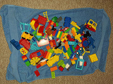 VintageLego Duplo 2.7kg Bundle Assorted Parts Bricks Figures 80s 90s 2010s