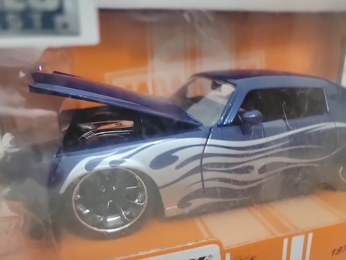 Chevrolet Camaro 1971 escala 1/24 caja dañada - Imagen 9 de 9