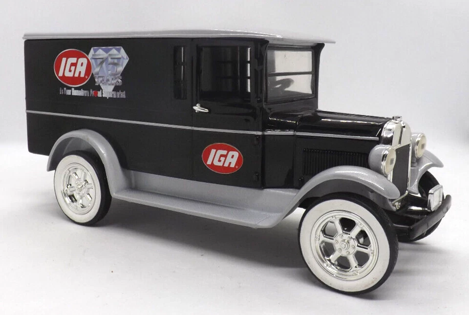 ERTL Collectibles 1926 Graham Panel Van Delivery Die Cast Metal Vehicle - Image 3 of 4