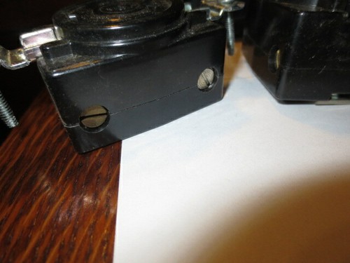 10 salidas de receptáculo de bloqueo giratorio Bryant 3520 no NEMA 20A 120/208V 4 polos 5 cables - Imagen 3 de 5