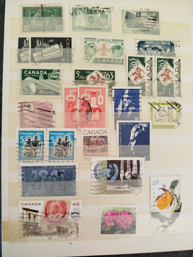 USA und Kanada gestempelt im Album - Bild 15 von 16