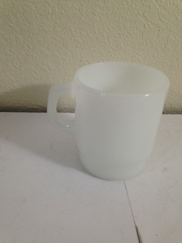 Vintage Fire King Anchor Hocking D-Handle Coffee Cup Mug plain white nice shape - Picture 3 of 8