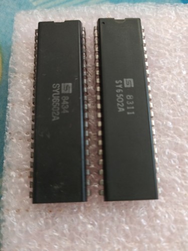 Synertek SY6502 CPU/Microprocessor - Picture 2 of 4