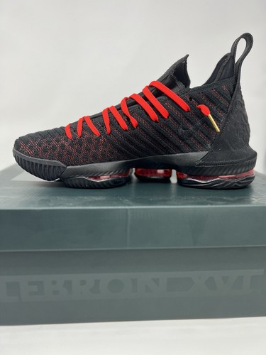 Talla 10.5 - Nike LeBron 16 Fresh Bred - Imagen 3 de 11