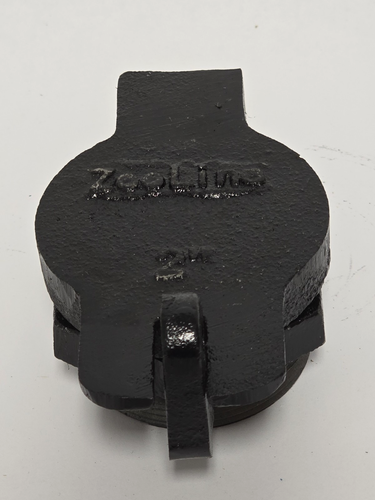 ZEELINE BY MILTON ZE5001 2" TAPA ABATIBLE VENTILADA BLOQUEO TAZA DE LLENADO - Imagen 3 de 11