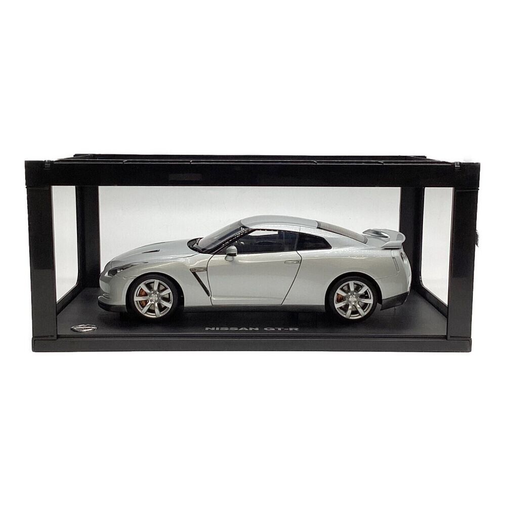 ◉Autoart 1/18 Nissan GT-R R35 Silver Grey Millennium from ◉Autoart 1/18 Nissan GT-R R35 Silver Grey Millennium from
