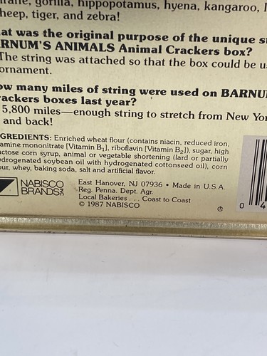 Barnum’s & Bailey Circus Animal Cracker Tins - Picture 4 of 18