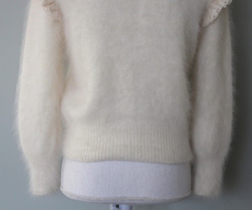 Suéter Vintage 80% Angora Crema Difusa Encaje Ribete, Talla M Mediana - Imagen 7 de 9