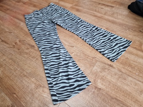 Milk It Wild Ladies Jeans Flare Wide Zebra Print Black blue Size 28 New - Picture 5 of 12