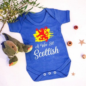 Kids A Wee Bit Scottish T Shirt Boys Girls Scotland Thistle Flag Dragon Gift Top