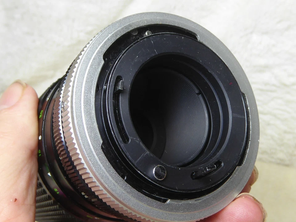 Hanimex Auto Zoom MC 75-150mm F3.9 canon fd  ae1 a1 f1 av1 at etc portrait  - Image 4 of 4