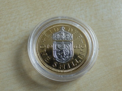 Elizabeth II Threepence, Farthing ... or Crown Choose Plated or Enamelled Gilt - Picture 45 of 96
