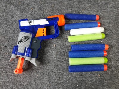 Nerf A0707 N-Strike Jolt Blaster - Blue With 8 Darts 885827103734