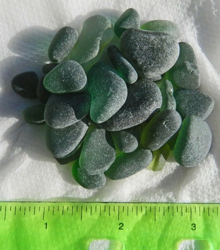 JQ LOVELY DEEP GREEN/TEAL SEA GLASS LOT! SURF TUMBLED! SEAHAM ENGLAND! #38 - Picture 9 of 9