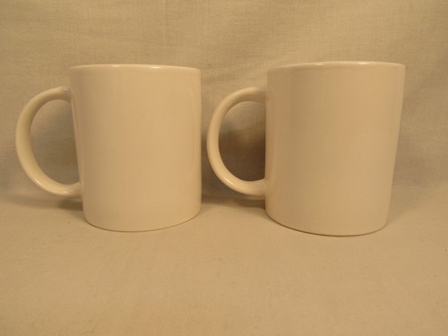 Vintage Pair Of AMERICAN EAGLE AIRLINES mugs RARE Red & Blue Winged Eagle - Picture 3 of 5
