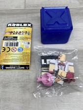 Roblox Series 4 Wish Z W Code Free Shipping Brand New For Sale Online - details about wishz roblox mini figure w virtual game code series 4 new