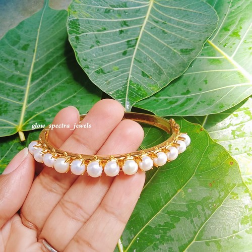 Vintage Style Round Cut Natural Pearl Bangle Bracelet 14k Yellow Gold Finish. - Picture 9 of 16