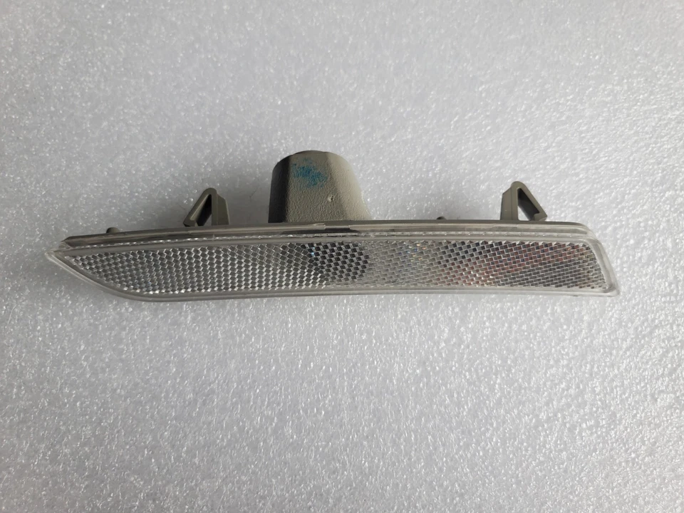 Chevrolet Camaro 2019-2023 luz de señalización del lado del conductor izquierdo 23169179 1L2 Foto 2 de 4