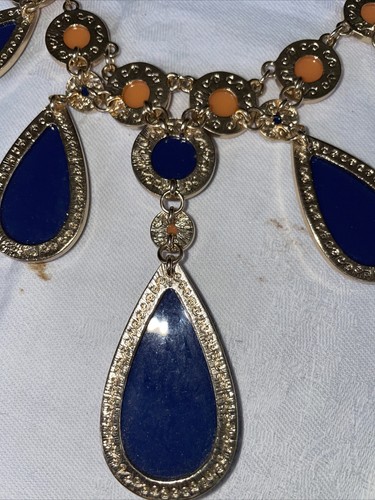 Vintage necklace costume jewelry gold colored chain orange and blue pendants - Picture 6 of 7