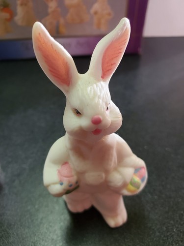 Vintage Easter Bunny White Rabbit MiniatureFigurine Carrot Flowers Eggs Used - Picture 10 of 20