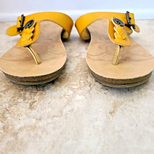 Blowfish Malibu Thong Sandal Gold Vegan Leather Mustard Yellow Adjustable sz 6.5 - Picture 4 of 14