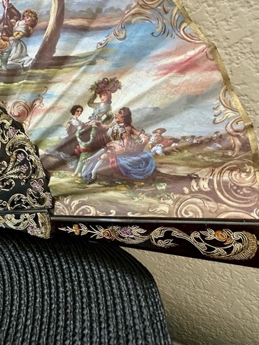 Vintage Handheld Folding Fan With Victorian Scene & Lace Trim Gold Accents EUC - Picture 4 of 8