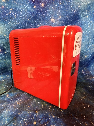 Official Coca-Cola 6 Can Retro Personal Fridge COOLER & WARMER - KOOLATRON - Picture 3 of 5